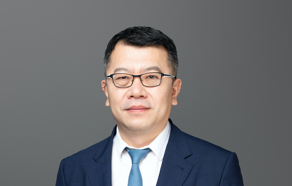 大头照合伙人2林凌.jpg